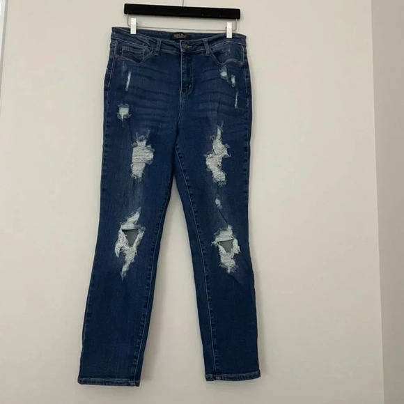 Judy Blue High Waist Distressed Dark Wash Boyfriend Jeans Size 13/31 - Picture 1 of 6